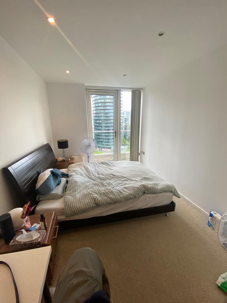 2 Bedroom Apartment to Rent in Canary Wharf, South Quay, E14 9HW