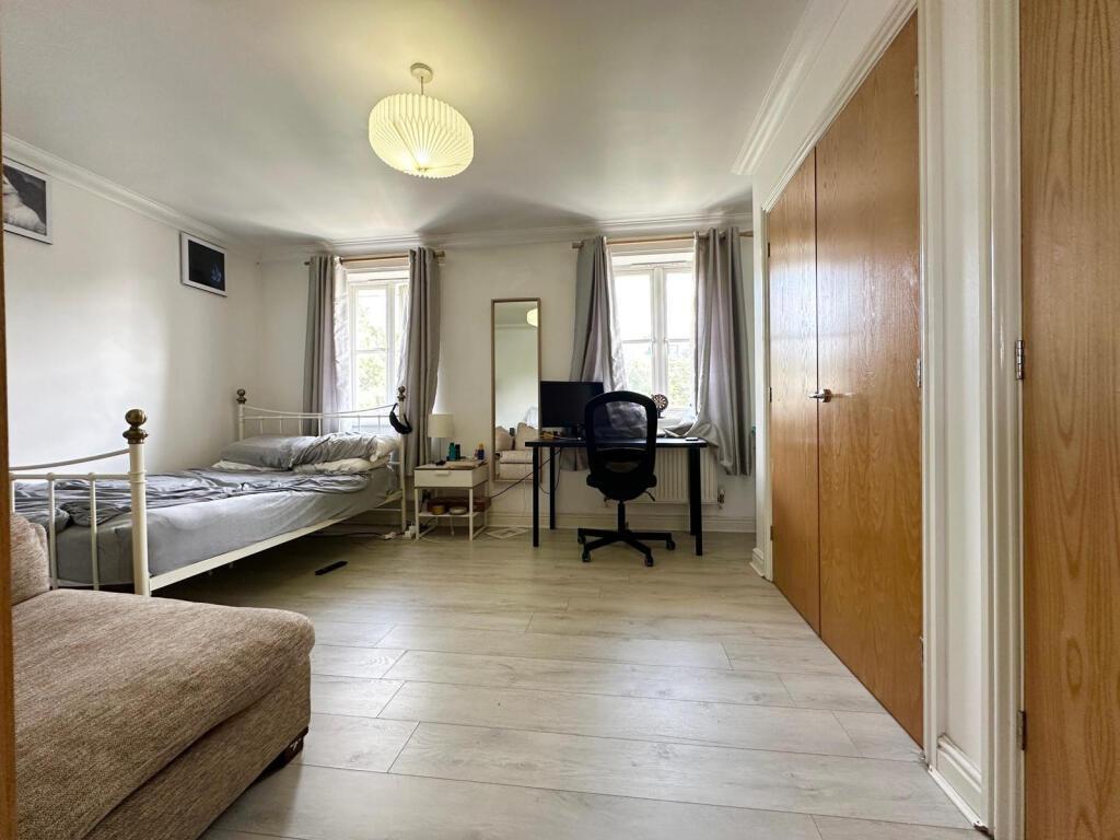 4 Bedroom Mews Terrace to Rent in Brixton, Dulwich, SW2 2YF