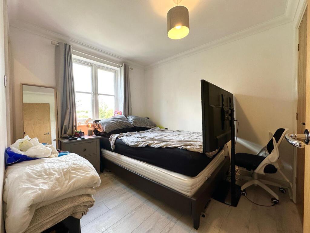 4 Bedroom Mews Terrace to Rent in Brixton, Dulwich, SW2 2YF