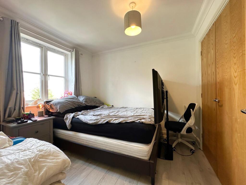4 Bedroom Mews Terrace to Rent in Brixton, Dulwich, SW2 2YF