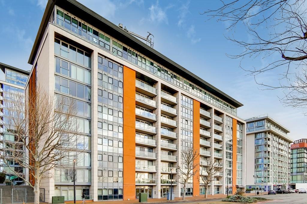 2 Bedroom Apartment to Rent in Royal Victoria Docks, Excel, E16 1BS