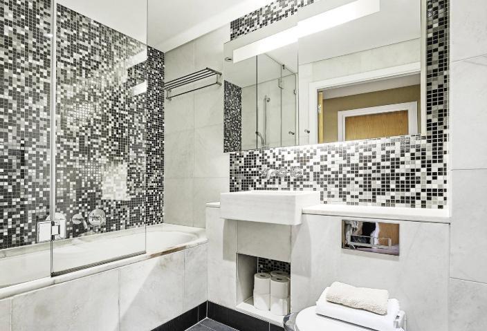 1 Bedroom Apartment to Rent in South Quay, E14 9HB