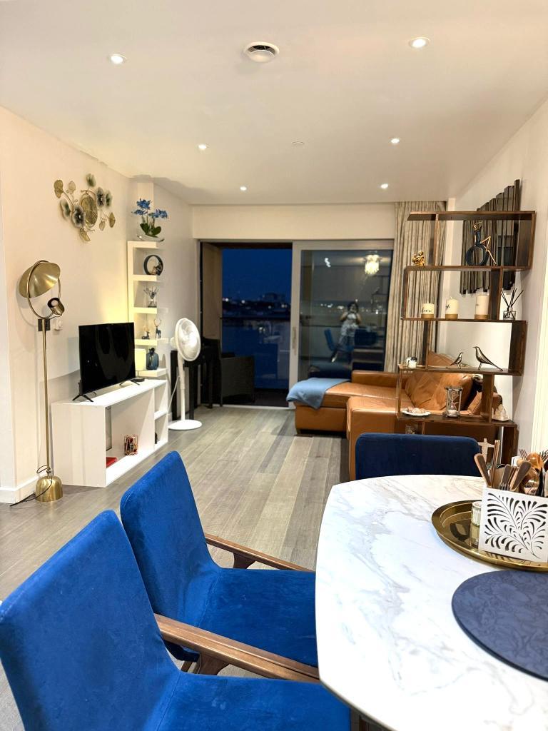 2 Bedroom Apartment to Rent in Greenwich Peninsula, SE10 0YB