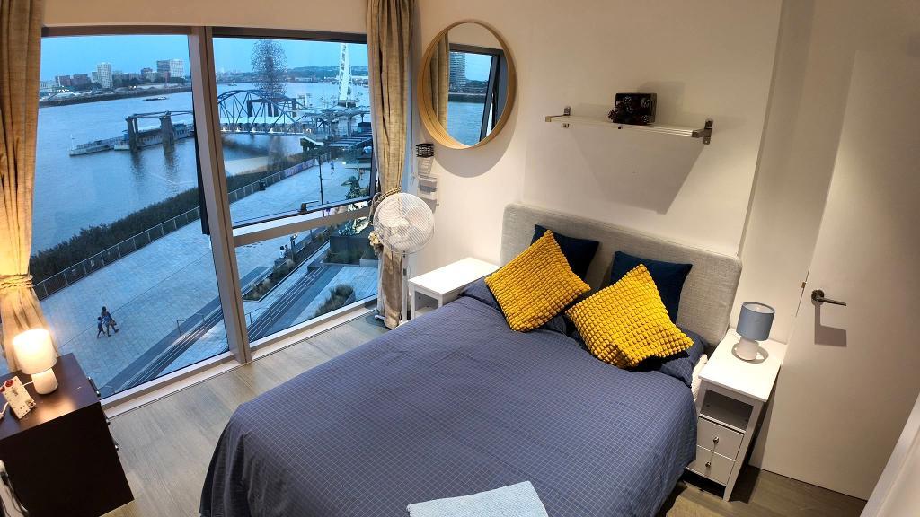 2 Bedroom Apartment to Rent in Greenwich Peninsula, SE10 0YB