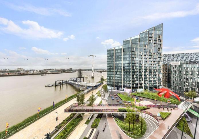 2 Bedroom Apartment to Rent in Greenwich Peninsula, SE10 0YB