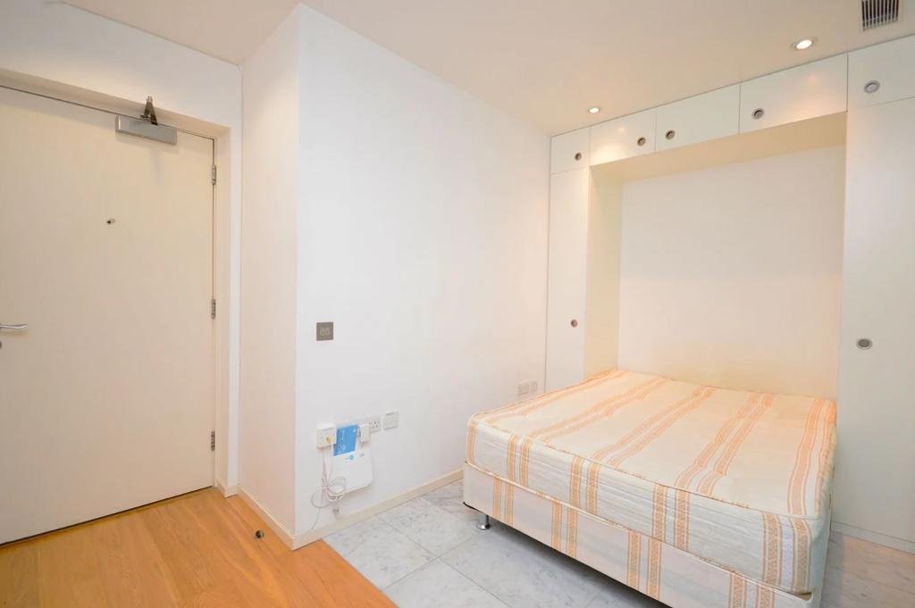 Studio to Rent in Blackwall, Canary Wharf, E14 9JA