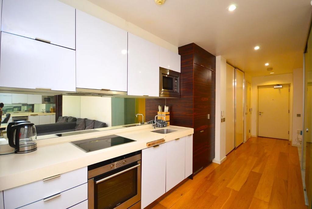 Studio to Rent in Blackwall, Canary Wharf, E14 9JA
