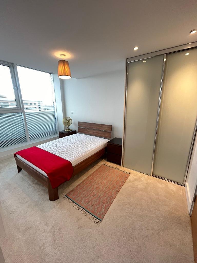 2 Bedroom Apartment to Rent in Gallions Reach, E16 2FF