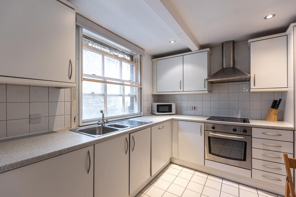 1 Bedroom Flat to Rent in Aldgate, Spitafields, EC2M 4NR