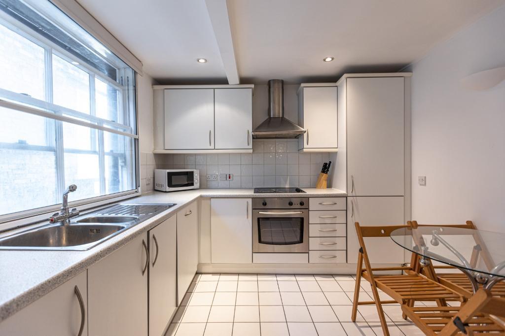 1 Bedroom Flat to Rent in Aldgate, Spitafields, EC2M 4NR