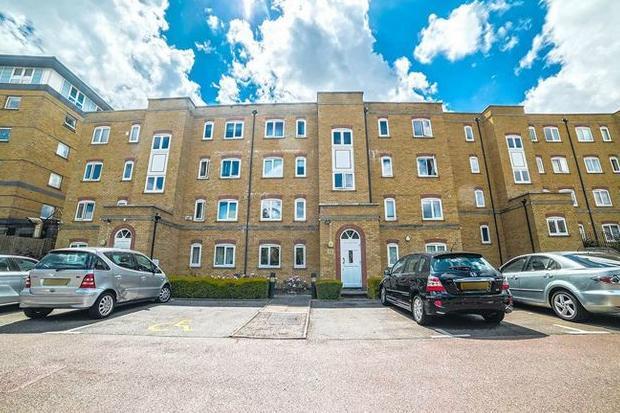1 Bedroom Flat to Rent in Canary Wharf, E14 3SH