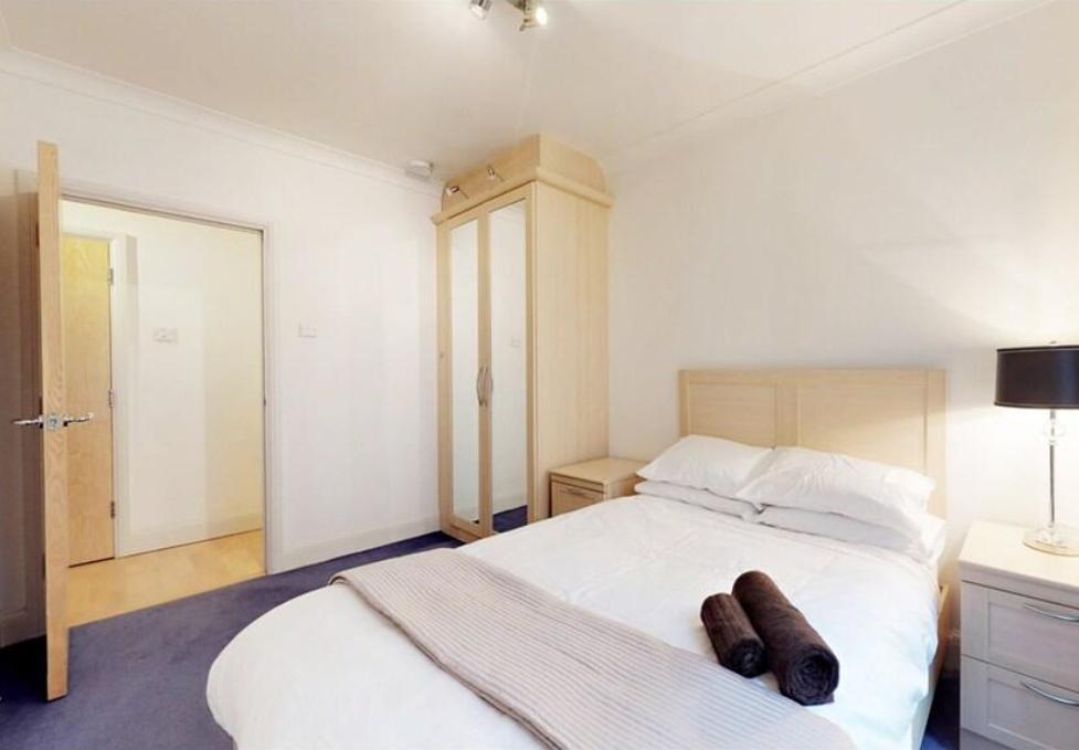 2 Bedroom Flat to Rent in Monument, Bank , Tower Hill, EC3R 8BT