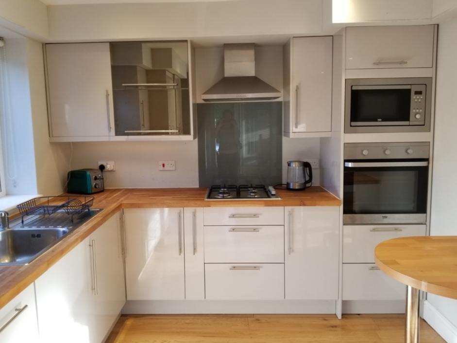 1 Bedroom Detached to Rent in London, E12 5EX