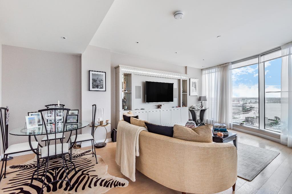 2 Bedroom Apartment for Sale in Canary Wharf, E14 9BF