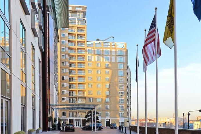 2 Bedroom Flat to Rent in Canary Wharf, E14 8SB