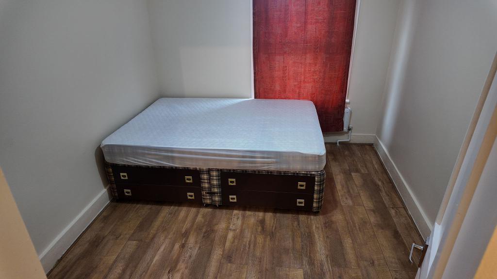 3 Bedroom Terraced to Rent in London, E7 9DG