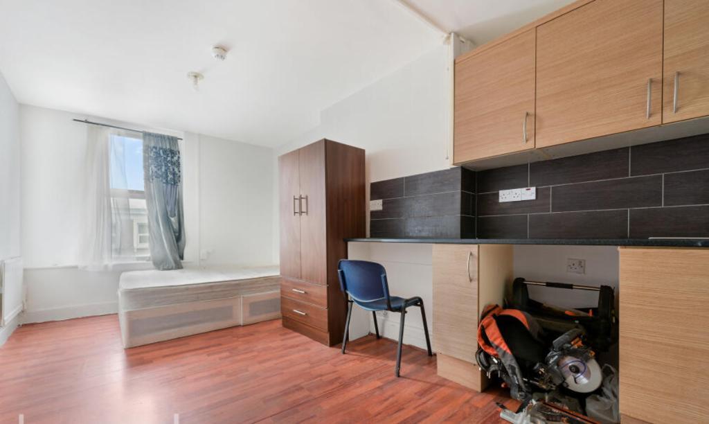 Studio to Rent in Peckham, SE5 8QU