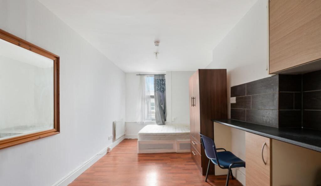 Studio to Rent in Peckham, SE5 8QU