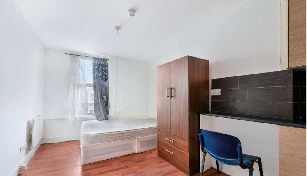 Studio to Rent in Peckham, SE5 8QU
