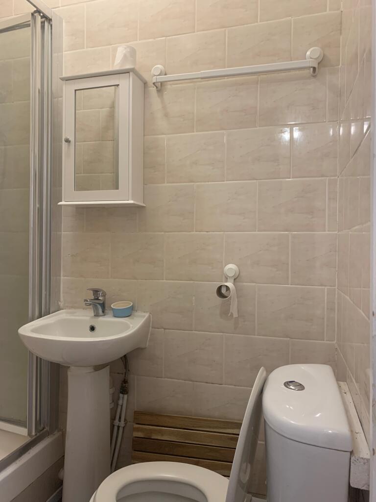 Studio to Rent in Peckham, SE5 8QU