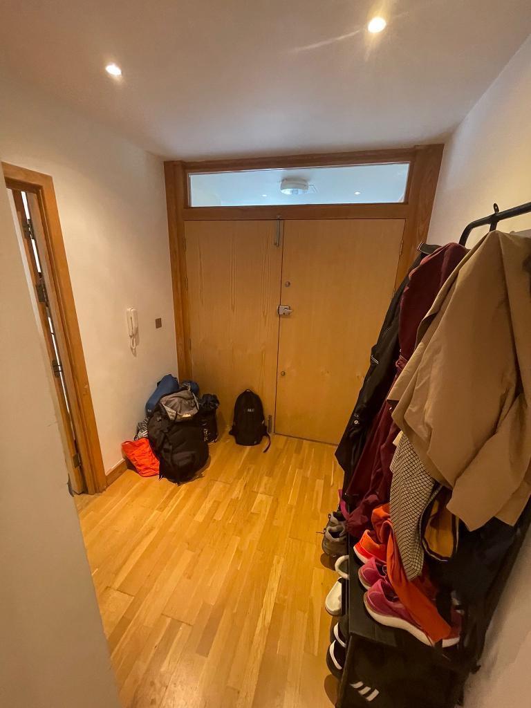 2 Bedroom Flat for Sale in Bow, Fish Island, Hackney Wick, E3 2LX