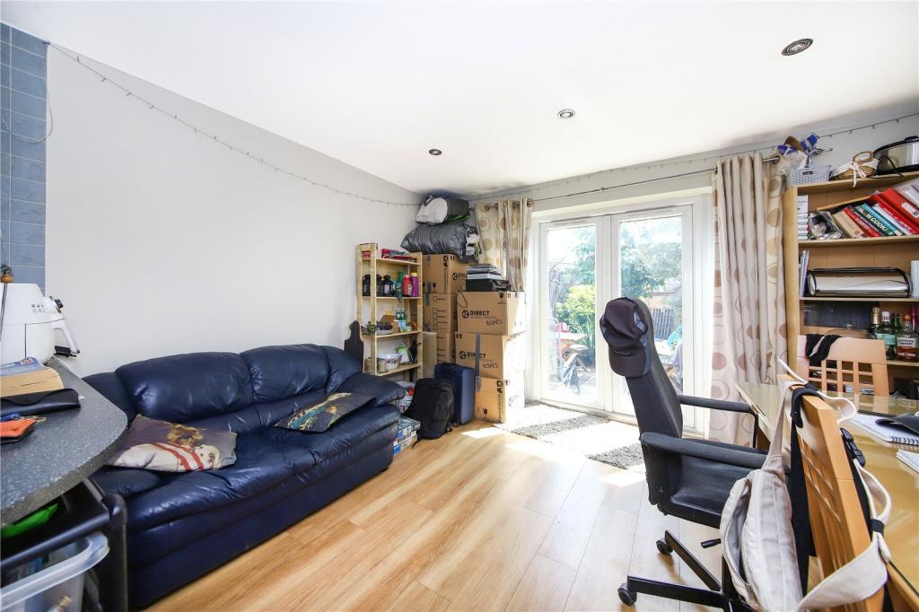 5 Bedroom End Terraced to Rent in Greenwich, Deptford, SE13 7ES