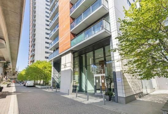 1 Bedroom Apartment to Rent in Blackwall, Canary Wharf, E14 9GN