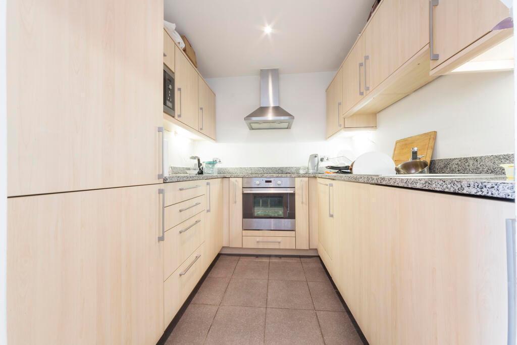 2 Bedroom Apartment to Rent in Royal Victoria Docks, Excel, E16 1BN