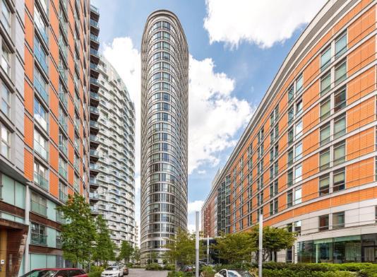 2 Bedroom Apartment for Sale in Blackwall, Canary Wharf, E14 9JD