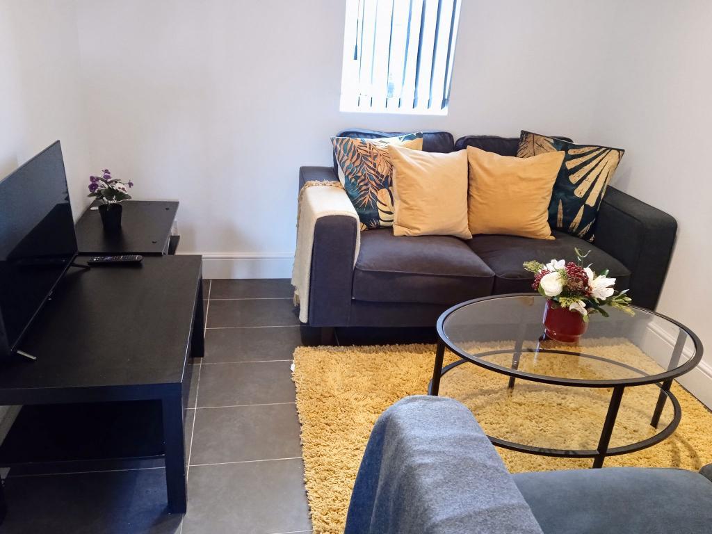 4 Bedroom Terraced to Rent in London, SE16 7UX