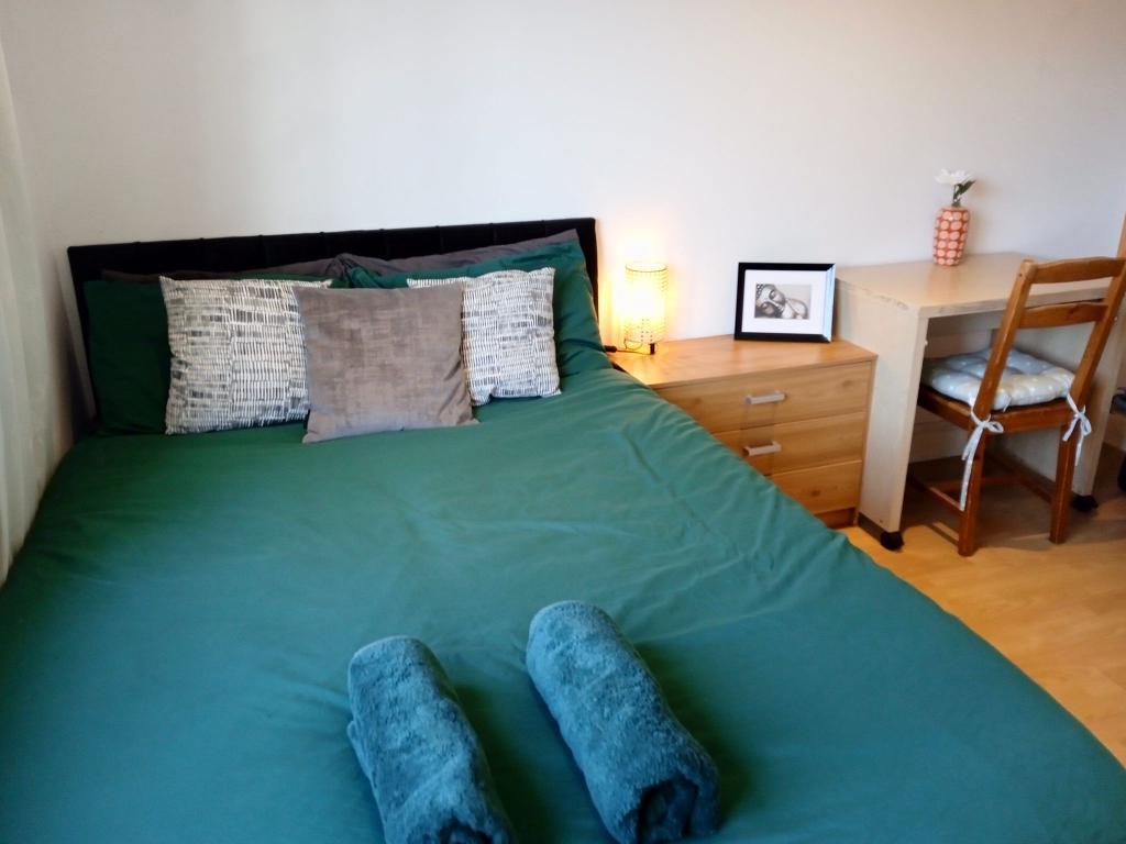 4 Bedroom Terraced to Rent in London, SE16 7UX