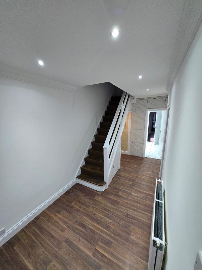 3 Bedroom Detached to Rent in Ilford, IG3 9DB