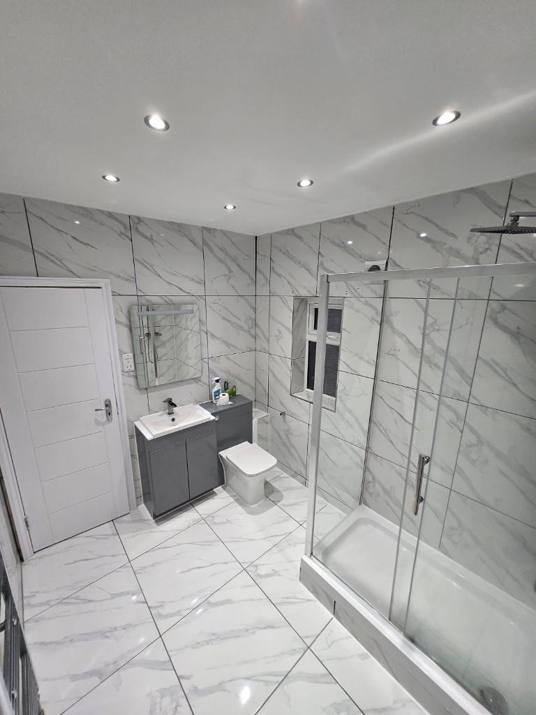 3 Bedroom Detached to Rent in Ilford, IG3 9DB