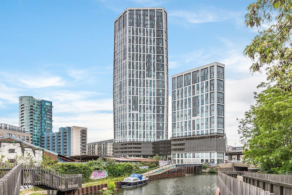 1 Bedroom Flat to Rent in Stratford, Bow, E15 2GR