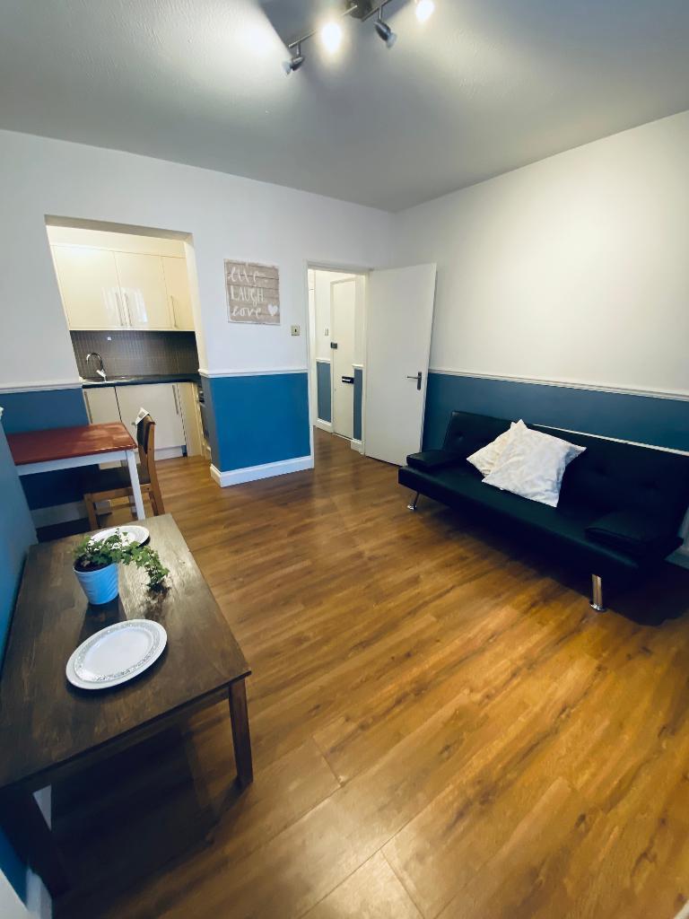 1 Bedroom Flat to Rent in Tower Hamlets, E2 0DP