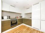 1 Bedroom Apartment to Rent in Canary Wharf, South Quay, E14 9AL