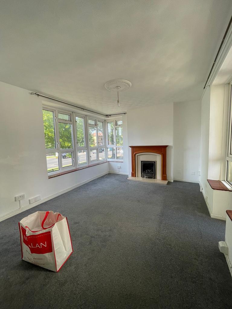 2 Bedroom Flat to Rent in Barking, IG11 8UG