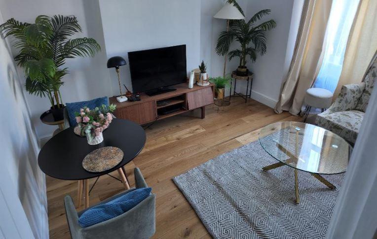 2 Bedroom Flat to Rent in Palmers Green, N13 4UN