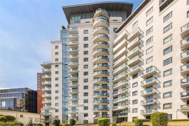 2 Bedroom Apartment to Rent in Canary Wharf, E14 9LS