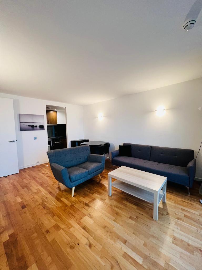 1 Bedroom Flat to Rent in Blackwall, Canary Wharf, E14 9PA