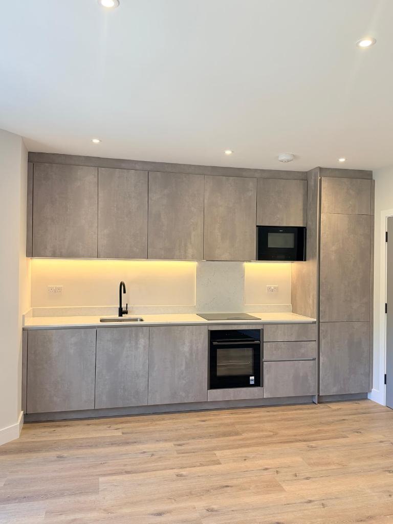 2 Bedroom Flat to Rent in Beckenham, BR3 5JE