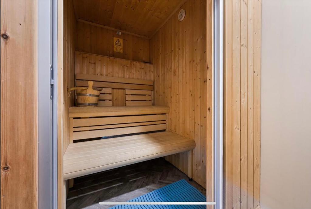 Studio to Rent in Tower Hill, Aldgate, E1 8QU