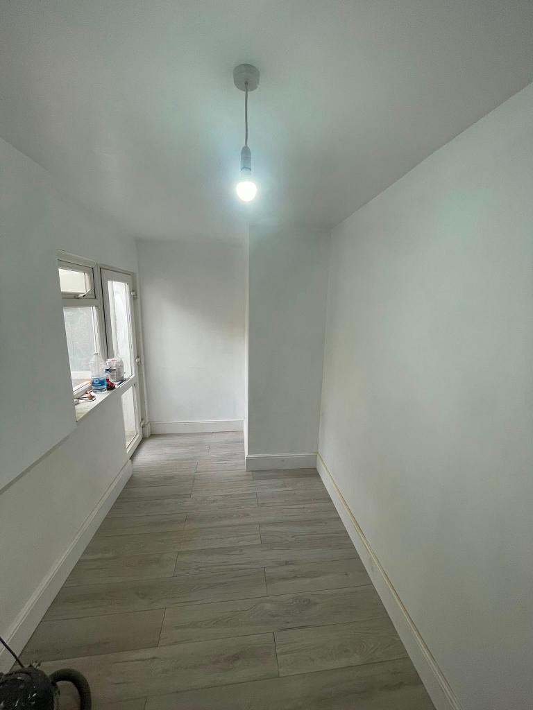 3 Bedroom End Terraced to Rent in Aldersbrook Manor Park, Ilford, E12 5LE