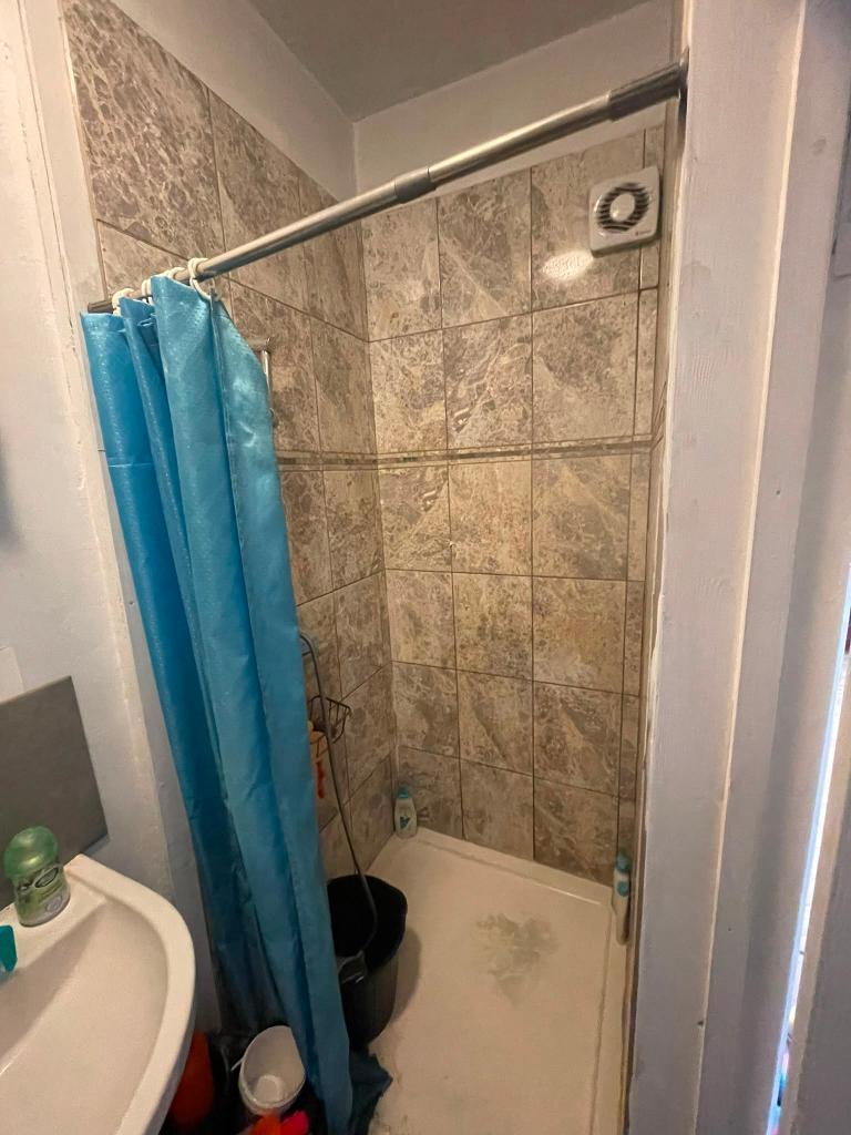 3 Bedroom End Terraced to Rent in Aldersbrook Manor Park, Ilford, E12 5LE