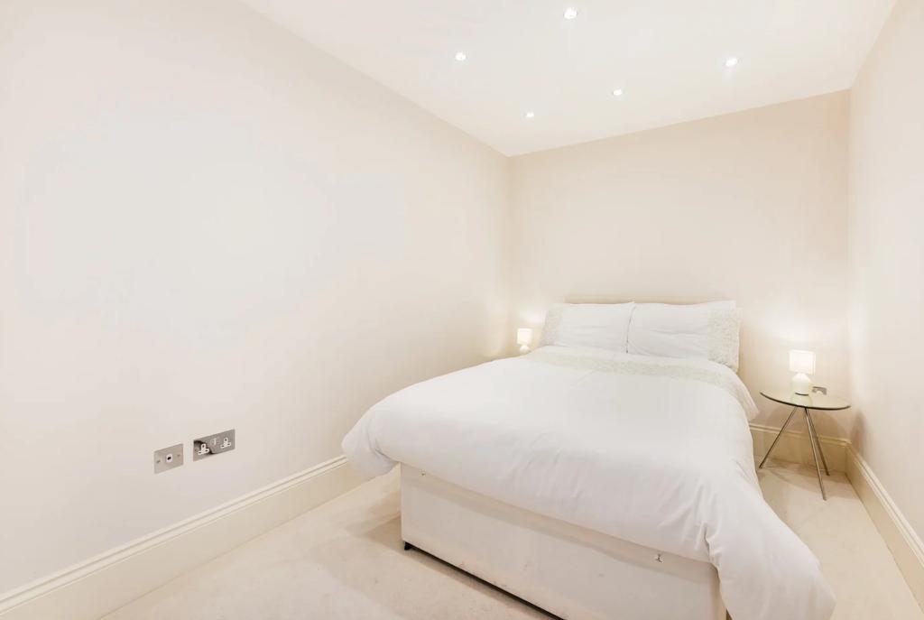 1 Bedroom Flat to Rent in Fulham Broadway, SW6 7EW