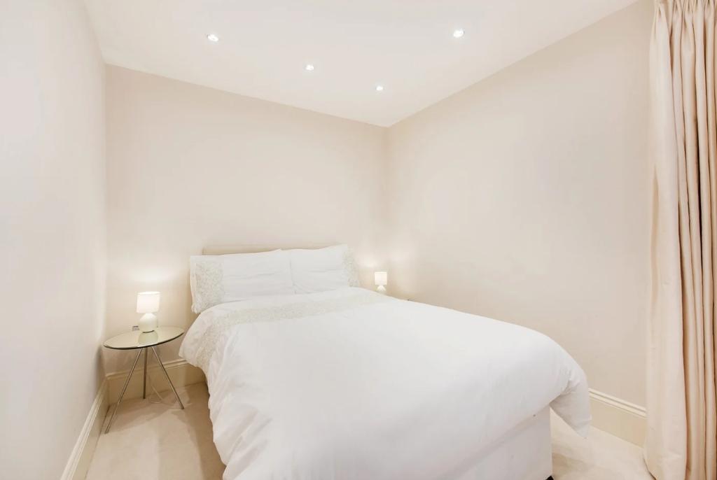1 Bedroom Flat to Rent in Fulham Broadway, SW6 7EW