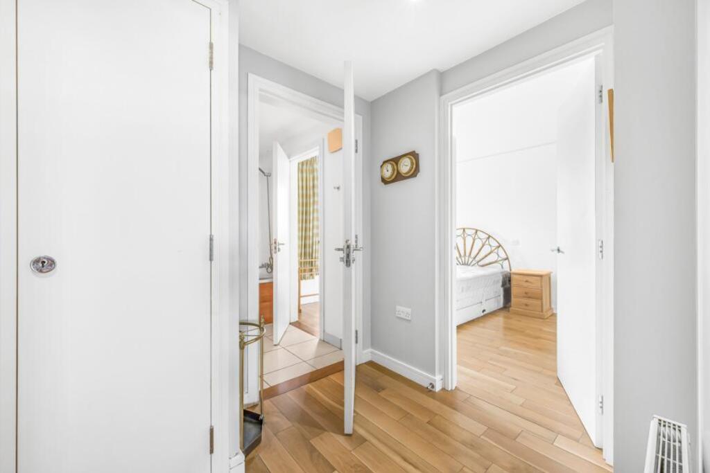 2 Bedroom Flat to Rent in Millenium Village, O2, SE10 0SW