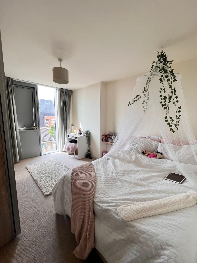 2 Bedroom Flat to Rent in Greenwich, Deptford, SE8 3FB