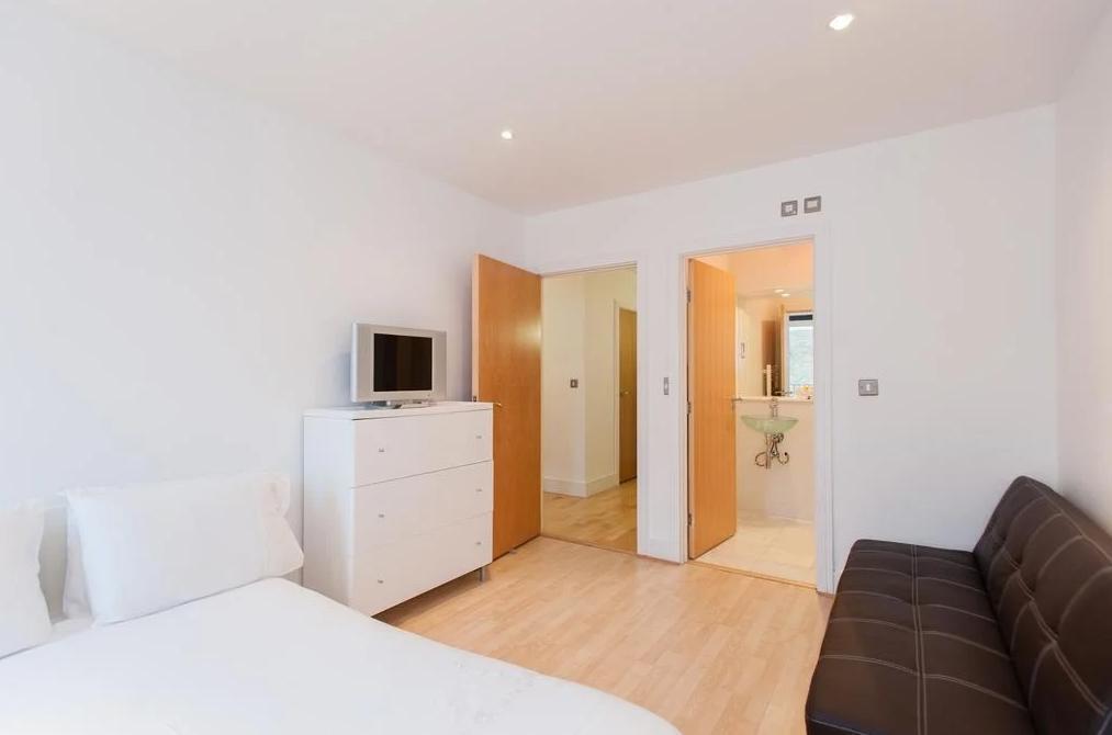 2 Bedroom Flat to Rent in Bermondsey, SE1 3BP