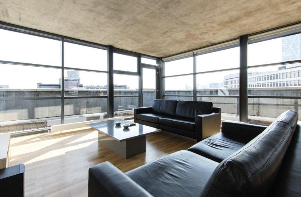 2 Bedroom Apartment to Rent in London, EC2A 3PR